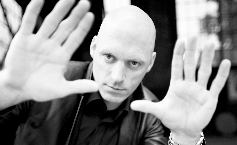 Tobias Heinemann - The Story (PREMIERE)